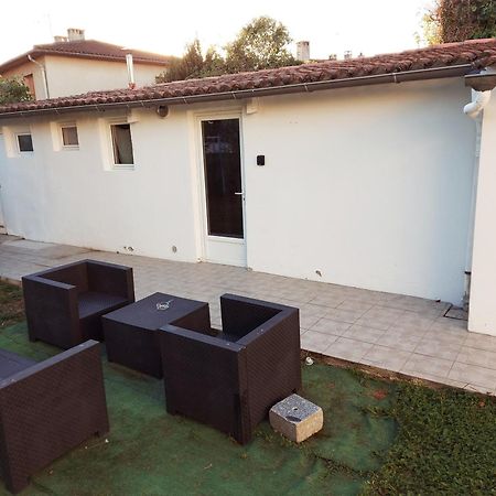 קסטרה Studio Au Calme Wifi 600M Centre Ville Parking Gratuit Devant מראה חיצוני תמונה