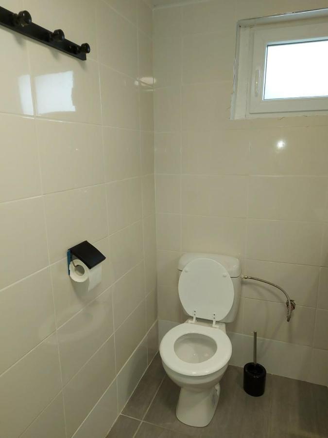 קסטרה Studio Au Calme Wifi 600M Centre Ville Parking Gratuit Devant מראה חיצוני תמונה